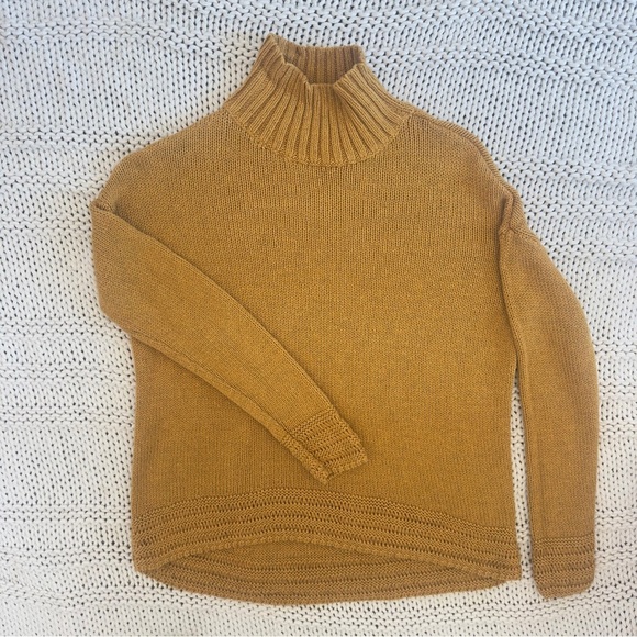 Old Navy Sweaters - Old Navy Mustard Yellow Turtleneck Women's Sweater XS